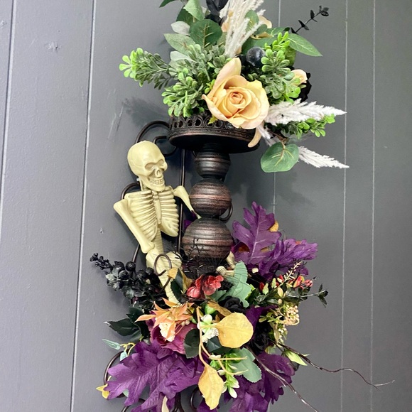 Gothic Candle wall mount - Picture 3 of 5